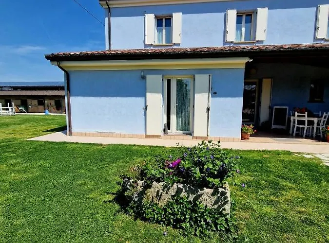 Insolent בית הארחה 3*