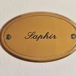 Πανσιόν Insolent