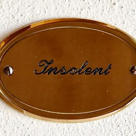 Konukevi Insolent