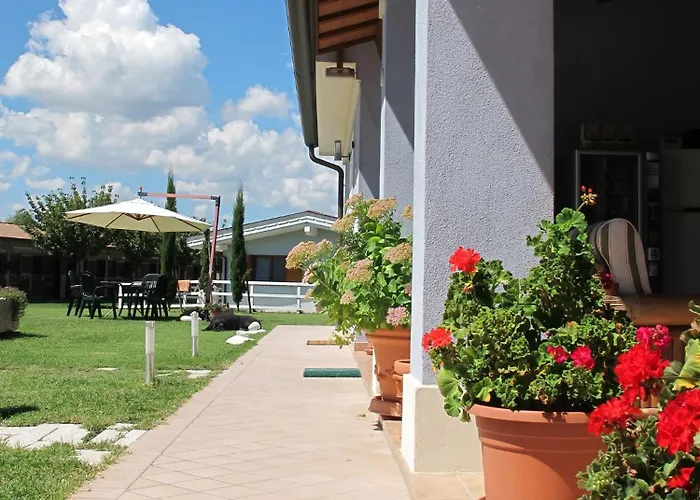 招待所 傲慢旅馆